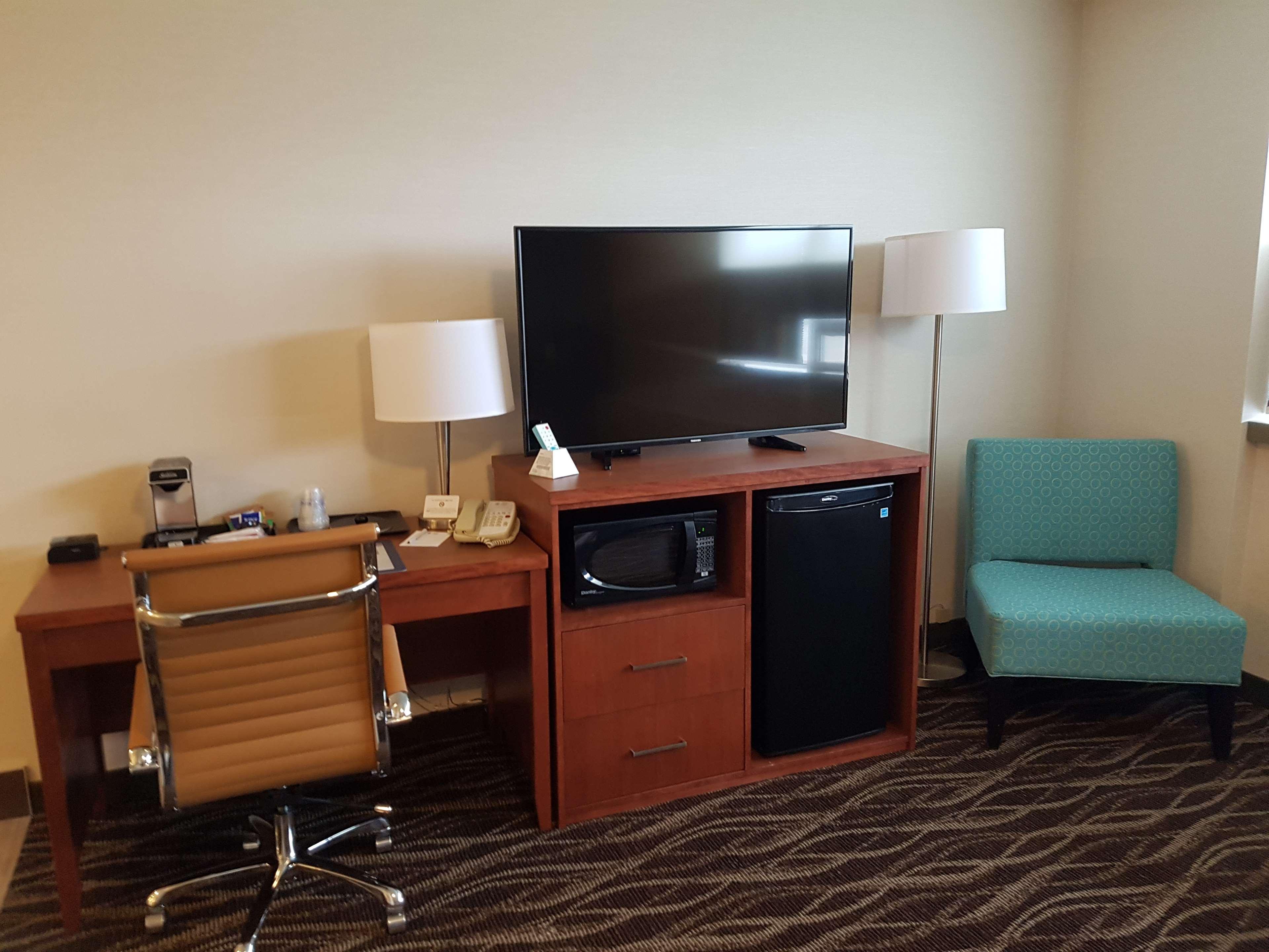 Best Western Plus Durham Hotel & Conference Centre Oshawa Exteriör bild