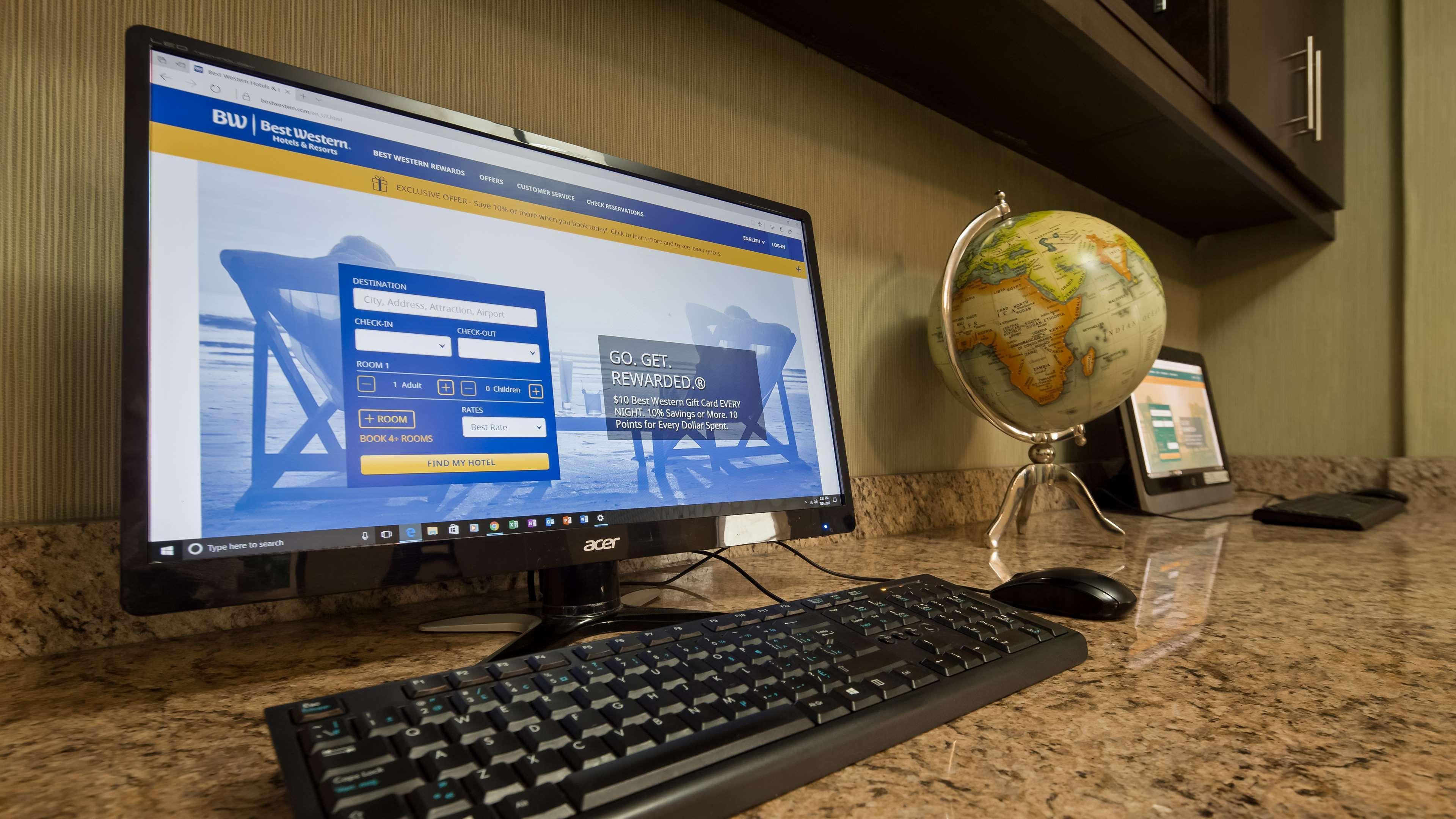 Best Western Plus Durham Hotel & Conference Centre Oshawa Exteriör bild