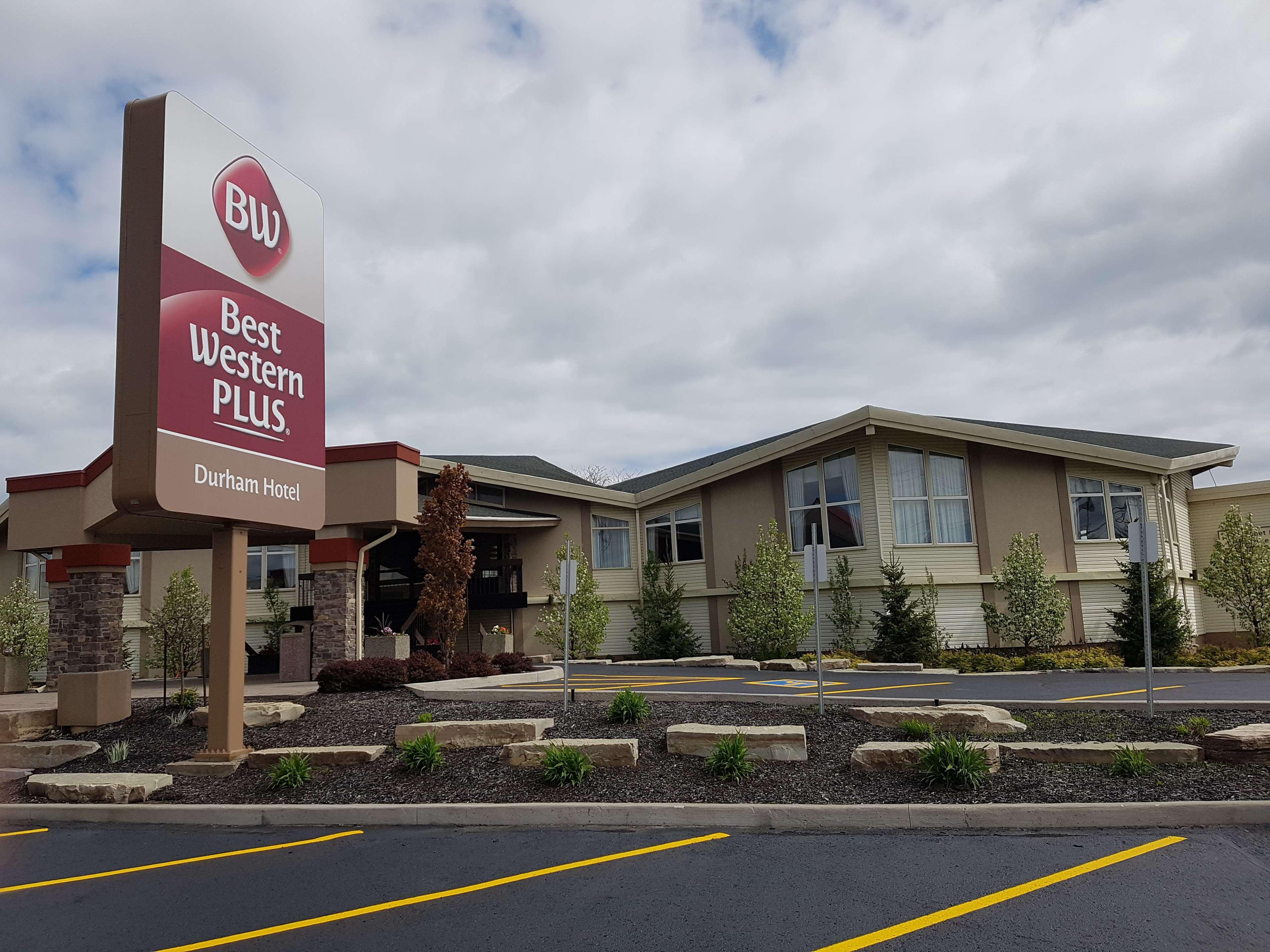 Best Western Plus Durham Hotel & Conference Centre Oshawa Exteriör bild