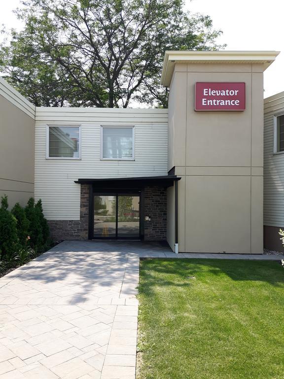 Best Western Plus Durham Hotel & Conference Centre Oshawa Exteriör bild