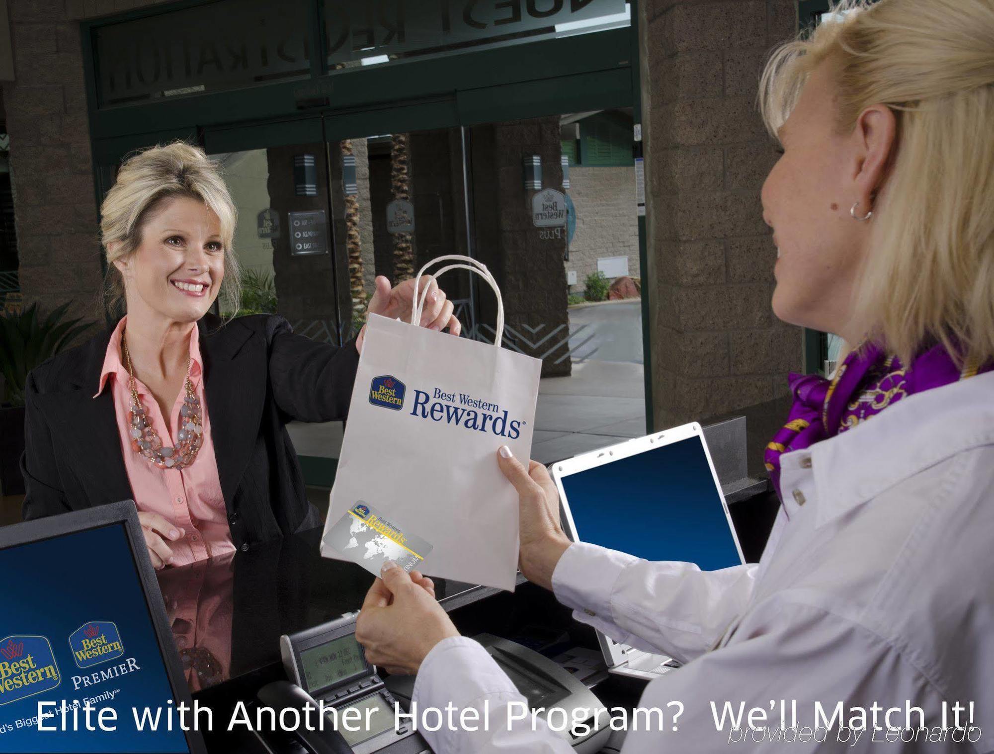 Best Western Plus Durham Hotel & Conference Centre Oshawa Exteriör bild