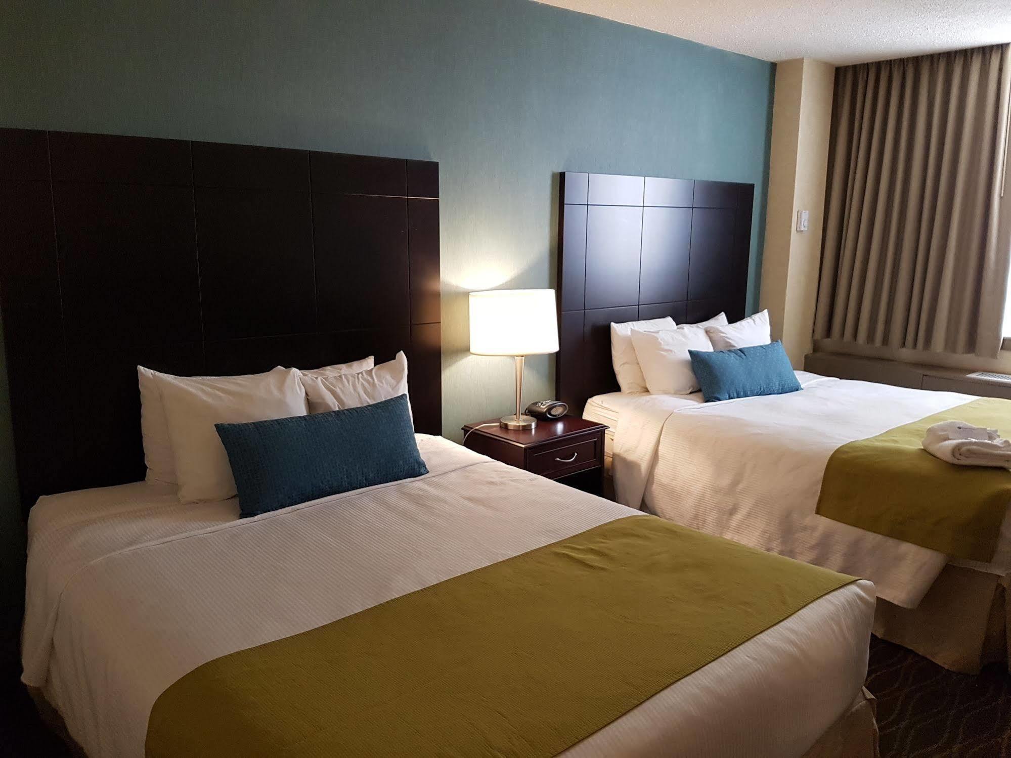 Best Western Plus Durham Hotel & Conference Centre Oshawa Exteriör bild